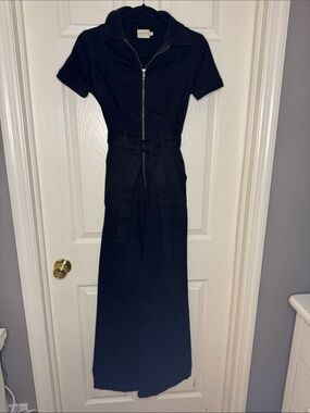 ALICE + OLIVIA Black Zip-Front Short Sleeve B Jumpsuit with Tie Belt